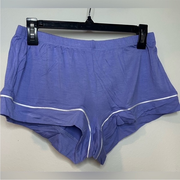 NWT HALE BOB PJ SET WITH LONG SLEEVE TOP AND SHORTS M - Picture 6 of 8